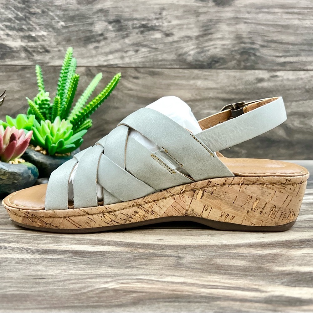 NIB Born Laila Strappy Slingback Wedge Leather Sandal Light Blue 8M 39 - Picture 6 of 13